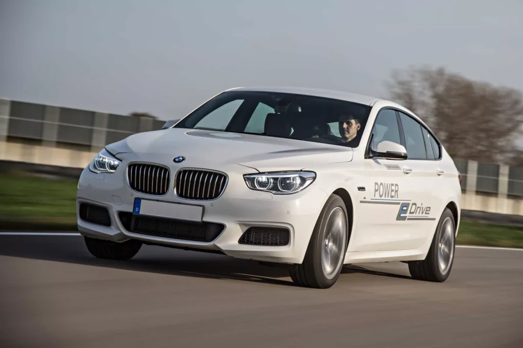 Гибридная модель BMW 5 Series